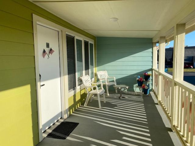 Ocean Shores Resort (Adults Only) Εξωτερικό φωτογραφία