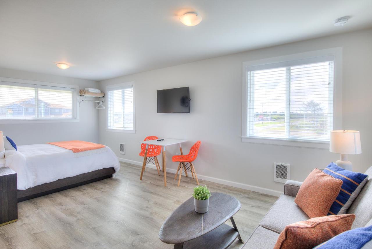 Ocean Shores Resort (Adults Only) Εξωτερικό φωτογραφία